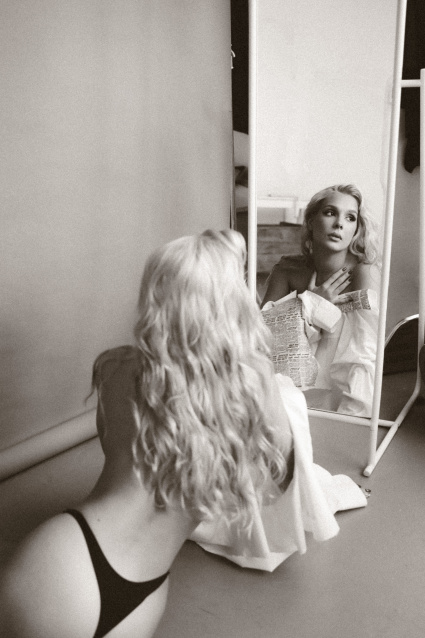 Фотосессия в стиле «Ню» - заказать съемку у профессионального фотографа сети фотостудий Fashion Box в Барнауле – фото № 3