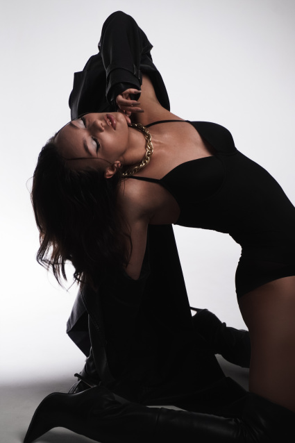 Фотосессия в стиле «Ню» - заказать съемку у профессионального фотографа сети фотостудий Fashion Box в Барнауле – фото № 10