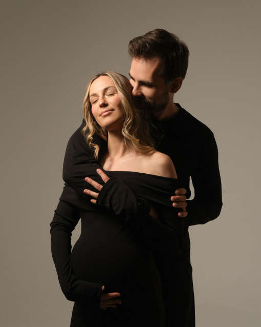 Фотосессия для беременных «В ожидании чуда» - заказать профессиональную фотосъемку от сети фотостудий Fashion Box в Барнауле – фото № 3