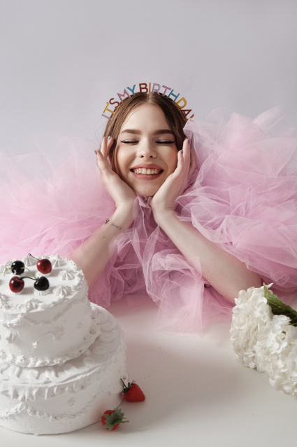 Фотосессия для именинника на День рождения - заказать съемку от профессионалов студии Fashion Box – фото № 11