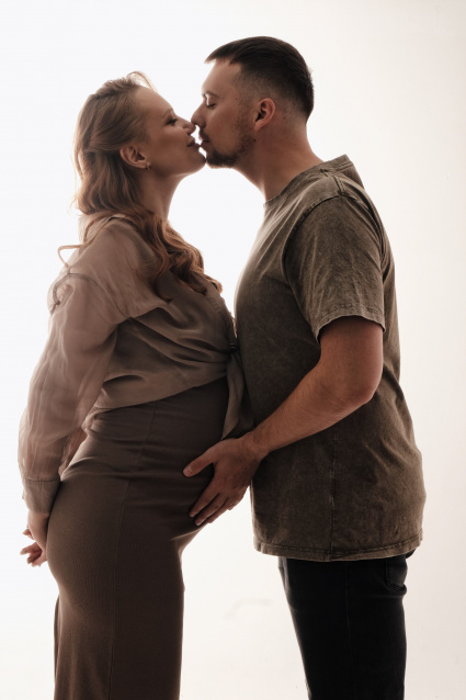 Фотосессия для беременных «В ожидании чуда» - заказать профессиональную фотосъемку от сети фотостудий Fashion Box в Барнауле – фото № 15