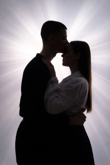 Фотосессия Love Story для пары - забронировать фотосессию в студии от сети фотостудий Fashion Box в Барнауле – фото № 5