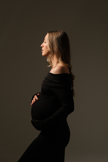 Фотосессия для беременных «В ожидании чуда» - заказать профессиональную фотосъемку от сети фотостудий Fashion Box в Барнауле – фото № 10