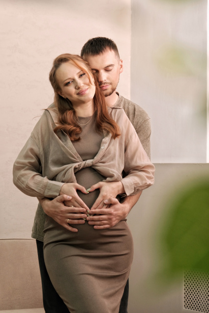 Фотосессия для беременных «В ожидании чуда» - заказать профессиональную фотосъемку от сети фотостудий Fashion Box в Барнауле – фото № 4