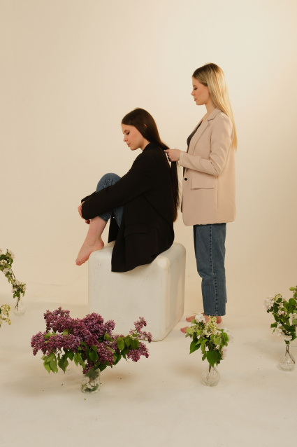 Фотосессия для двух подруг - заказать фотосъемку от сети фотостудии Fashion Box в Барнауле – фото № 15