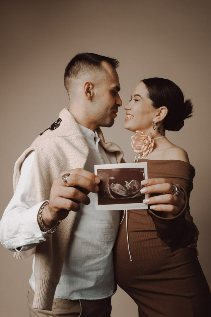 Фотосессия для беременных «В ожидании чуда» - заказать профессиональную фотосъемку от сети фотостудий Fashion Box в Барнауле – фото № 14