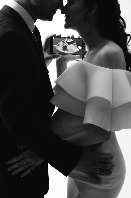 Фотосессия для беременных «В ожидании чуда» - заказать профессиональную фотосъемку от сети фотостудий Fashion Box в Барнауле – фото № 5